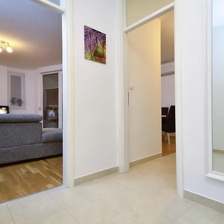 Apartament Lavanda